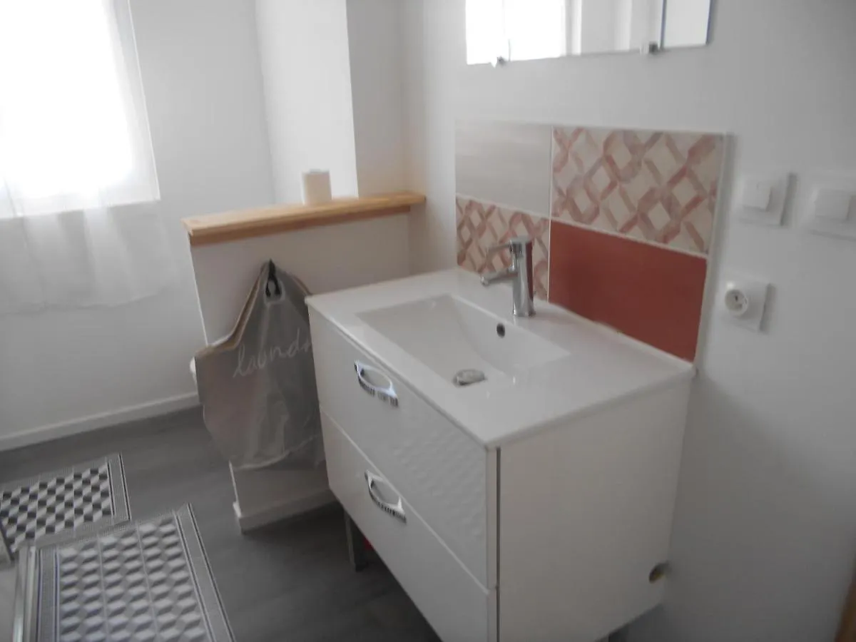 Maison Bleue Vichy France